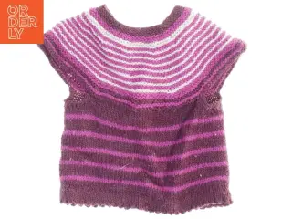 Håndstrikket vest (str. 25 x 28 cm)