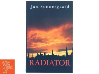 Radiator af Jan Sonnergaard fra Samlerens Bogklub