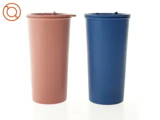 Kaffekrus i plastik med låg (str. 16 x 9 cm)