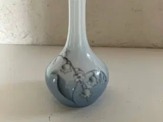 B&G vase liljekonval