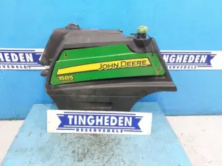 John Deere 1585 TerrainCut Dieseltank TCA25430
