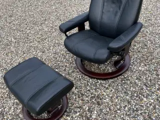 STRESSLESS læderstol med fodskammel