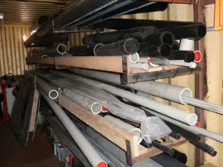 Grenreol med div. Tagrender, rør m.m.