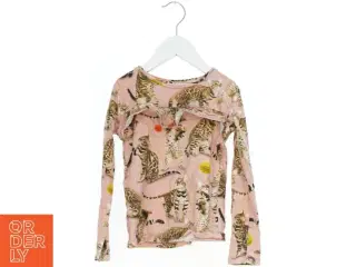 Langærmet bluse med kattemotiv fra Molo (str. 116)