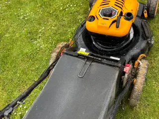 Plæneklipper, selvkørende Partner sælges. 