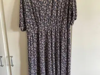 Kjole str xl (42/44)