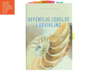 Offentlig ledelse i udvikling (Bog)