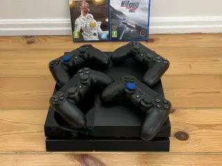 PlayStation 4 pakke – inkl. 4 controllere og spil