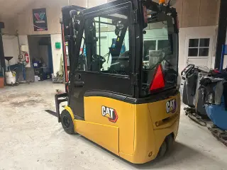 Eltruck med alt udstyr 
