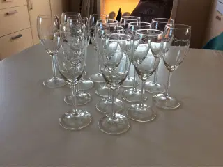Hvidvinsglas