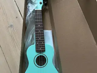 Reno ukulele 
