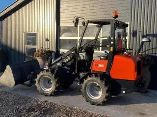 - - - Søger minilæsser