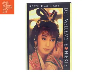 Det Mellemste Hjerte af Bette Bao Lord (Bog)