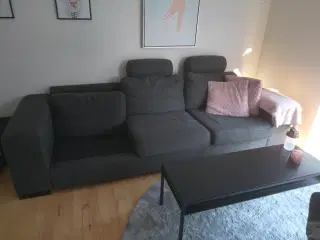 GRATIS sofa i grå stof