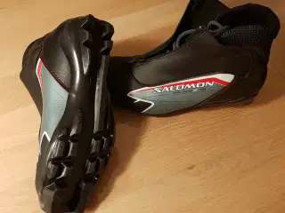 Langrend ski inkl. skipose og støvler