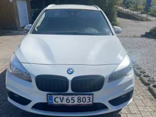 BMW 218d Sport line 7 pers