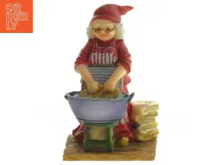 Keramiknisse figur (str. 10,5x5,5x6 cm)