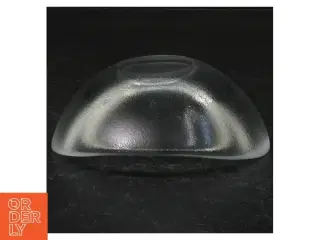 Glasskål fra Royal Copenhagen (str. Størrelsen er ikke angivet, men fadet ser større ud end en almindelig tallerken.)