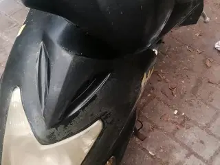Baotian Supermoto GY6 30km/t