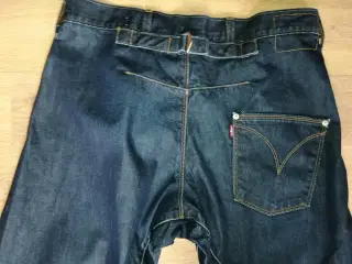 SUPER FEDE LEVI'S BAGGY JEANS, W31/32, FLOT STAND