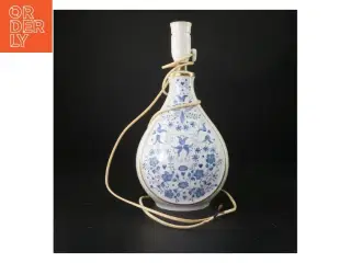 Bordlampe med blåt mønster (str. 35 cm)