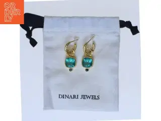 Øreringe med grøn sten fra Dinari Jewels (str. 3,5 cm)