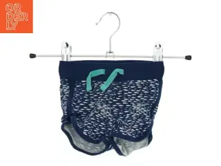Badebukser med mønster fra H&M (str. 56)