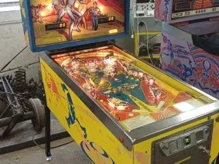Star Trek flippermaskine – Bally 1979