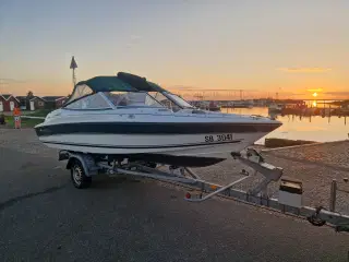 Motorbåd 