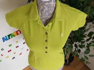Polo. Peak Performance. Small/36