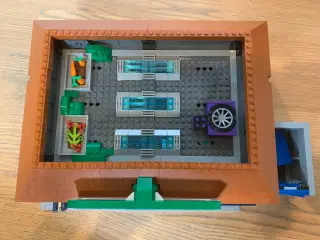 LEGO 71016: The Simpsons Kwik-E-Mart