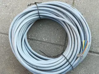 Kabel med skærm 220 volt