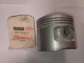 Yamaha PISTON (2ND O/S)