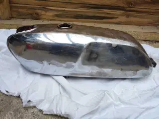 Byttes: 76'er tank for denne 77-79 fs1