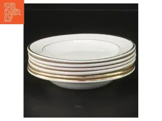 Små hvide porcelæns under tallerkener (str. Ø. 10 cm. 6 styk)