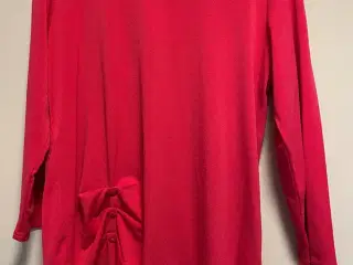 rød bluse  