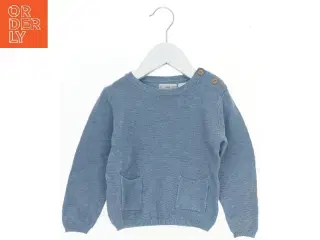 Trøje med knapper på skulder fra Mng (str. 86)