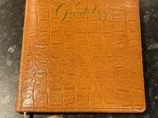 Vintage ubrugt gæstebog med omslag af ægte læder