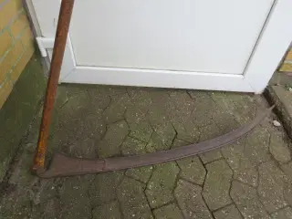 1 stk LE Længde 138 cm Blad måler 98 cm 