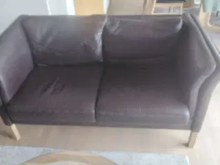 2 og 3 personers Skalma lædersofaer sælges.