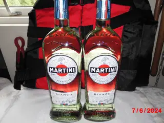 2 flasker MARTINI Bianco 75cl 15% alkohol.