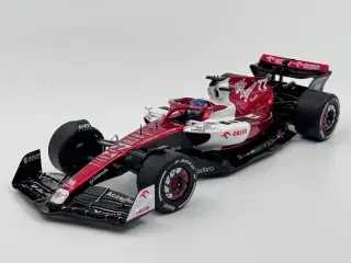 2022 Alfa Romeo C42 #77 Bottas - 1:18 