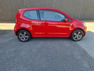 VW Up! 1,0 75 High Up!