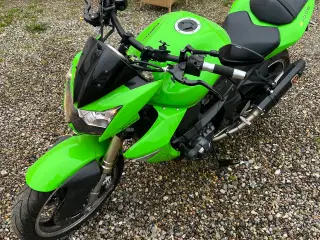 Motorcykel Kawasaki Z1000