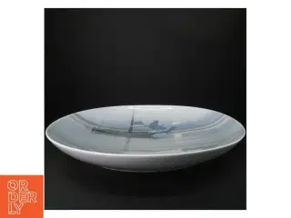 Dekorativ keramikplatte med mågesmotiv fra Royal Copenhagen (str. 40 cm i diameter)