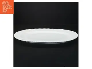 Hvidt porcelænsfad fra Lyngby (str. 32 x 24 cm)