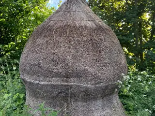 GRATIS Stråhat (tækket havekunst/tag til Pavilion)