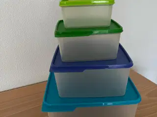 Tupperware opbevaringsbeholdere 