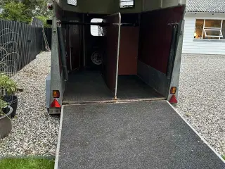 Branderup hestetrailer 