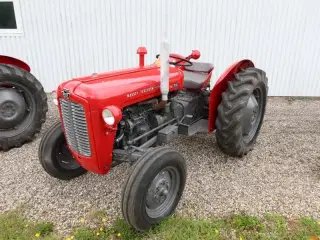 VETERAN TRAKTOR,